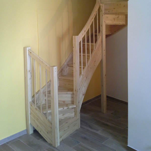 lesene samonosilne stopnice